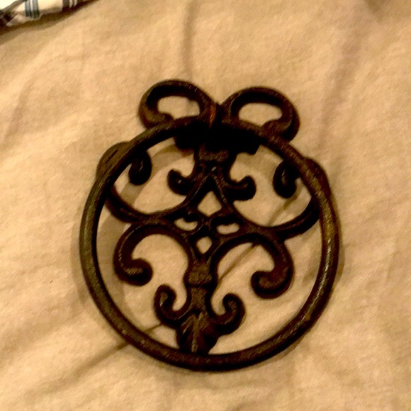 Hand towel holder - Picture 1 of 1